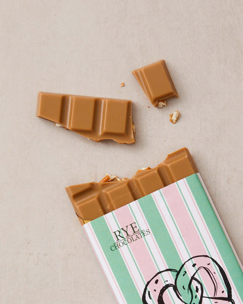 Pretzel Amber White Chocolate Bar - 30% cocoa
